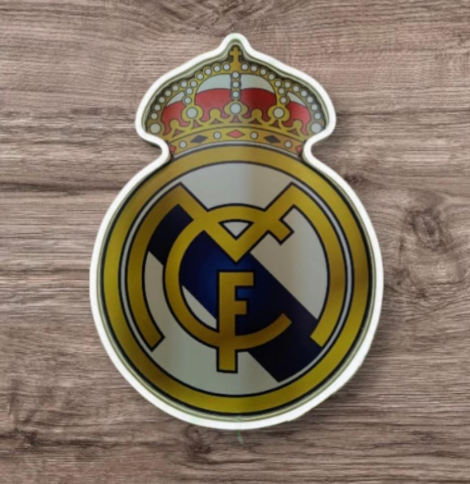 1 escudo Real Madrid con Pantalla metacrilato y vinilo con neón LED de Bar Deportivo, de la lga de futbol, Ambiente de Pub
