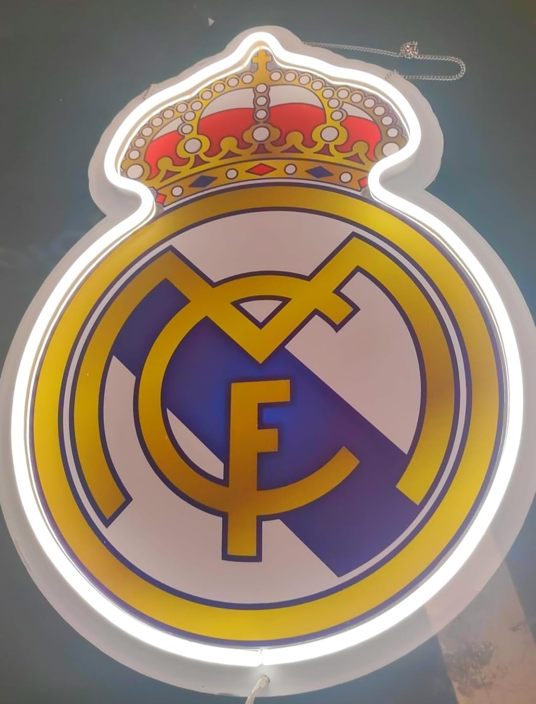Lámpara LED Decorativa regalo R. Madrid, Logotipo Iluminado del Club, Escudo,LIGA DE FUTBOL METACRILATO Y VINILO,NEON MEDIDAS 40X30CM