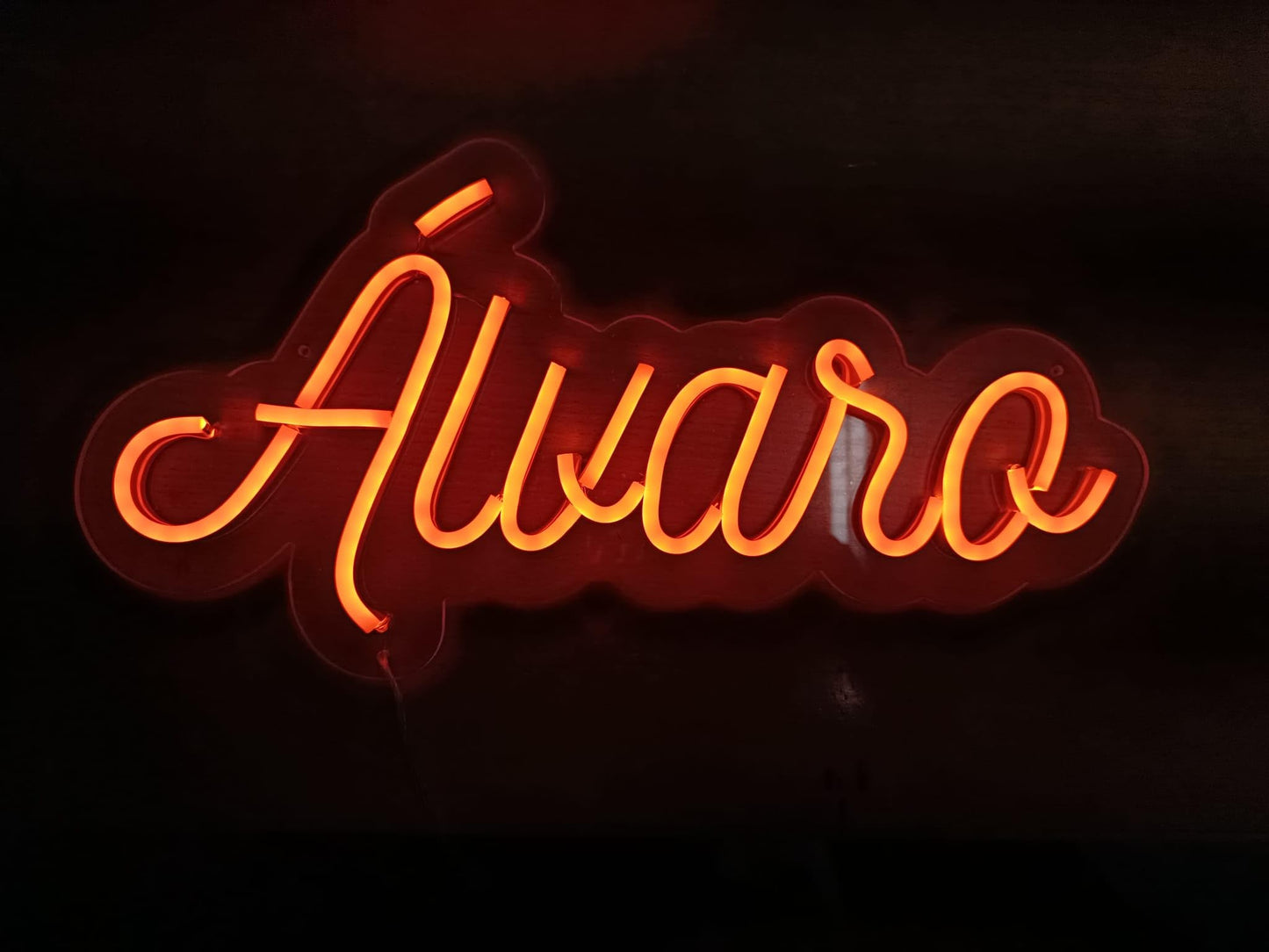Letrero neón led texto personalizado para colgar en pared