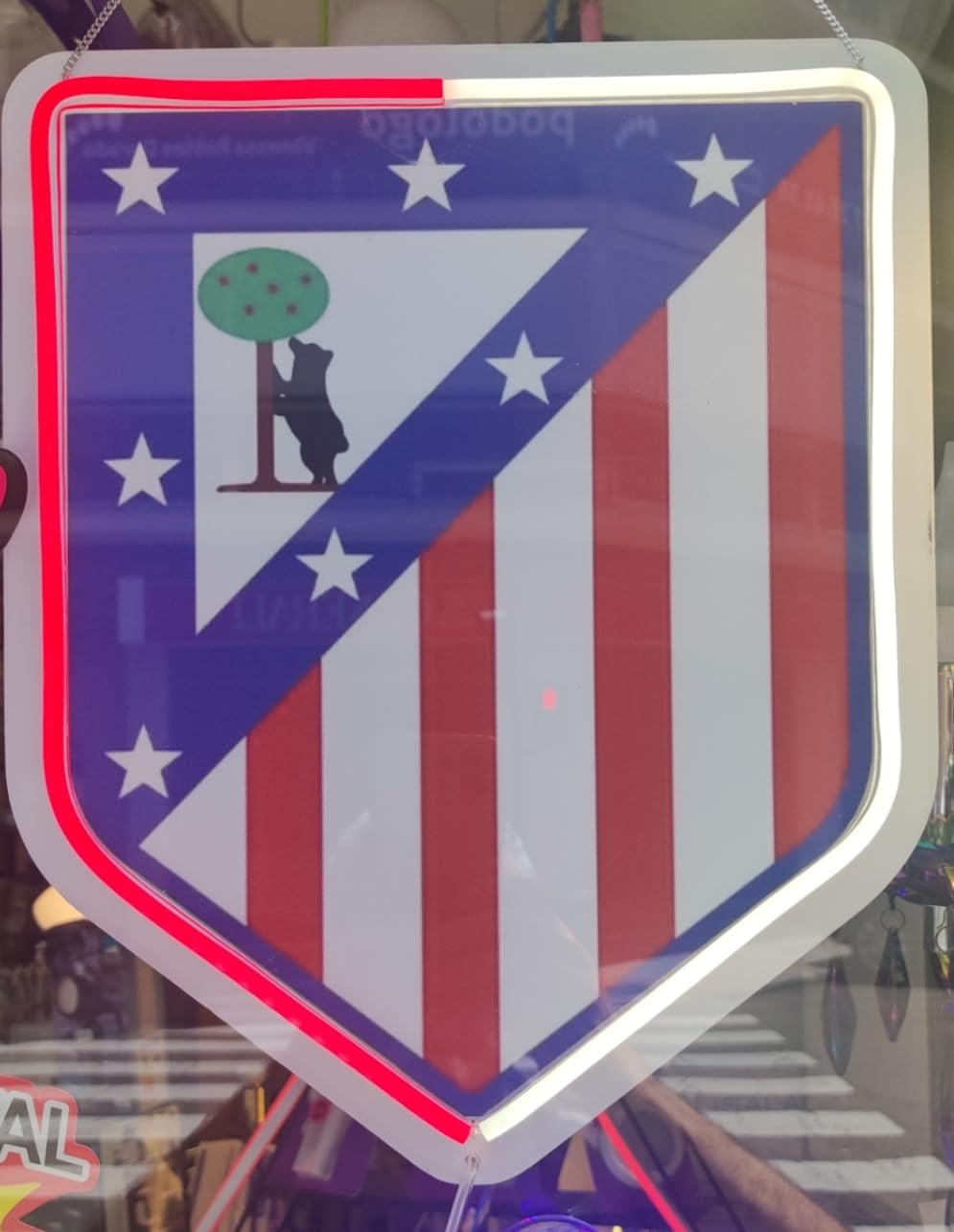 Escudo Luminoso LED de At Madrid, Decoración Deportiva de Pared, Diseño Club vinilo,metacrilato,neon led 35x27 medidad liga de futbol
