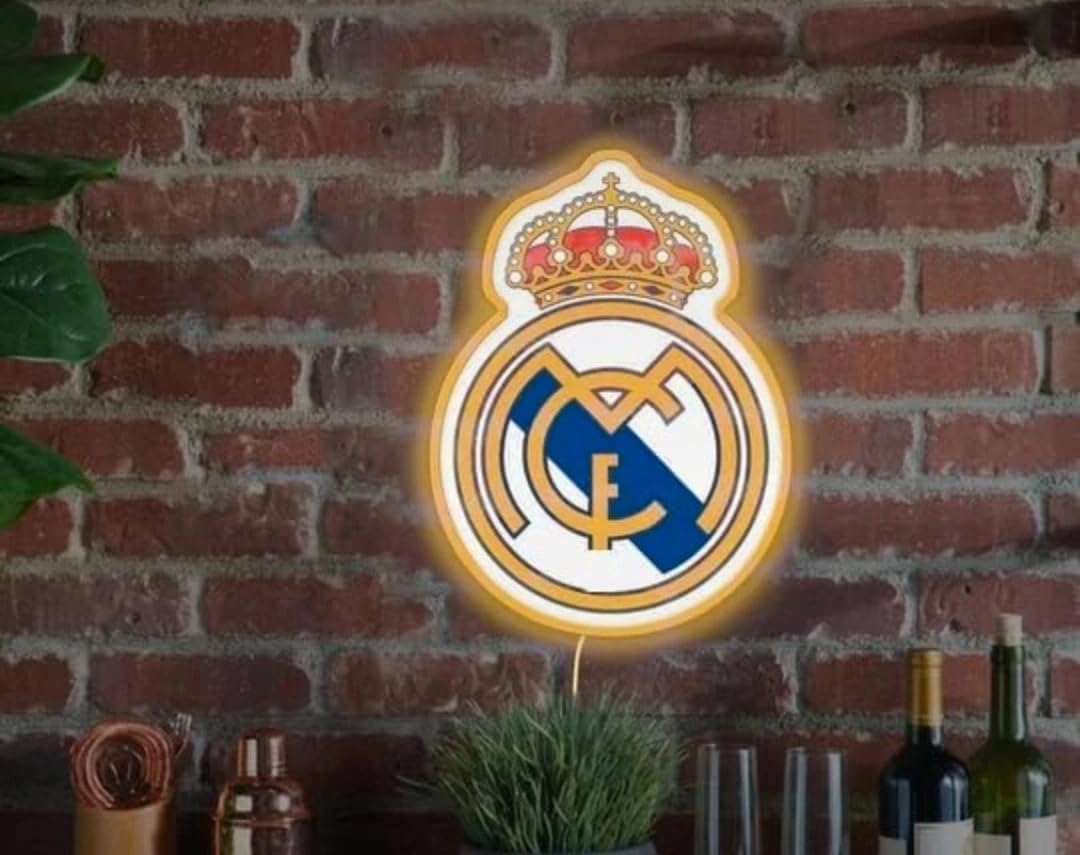 SOLOLED Lámpara LED Decorativa Madrid, Club, Iluminación con Corona Real fútbol neon led,metacrilato,vinilo 40x30 cm medidas