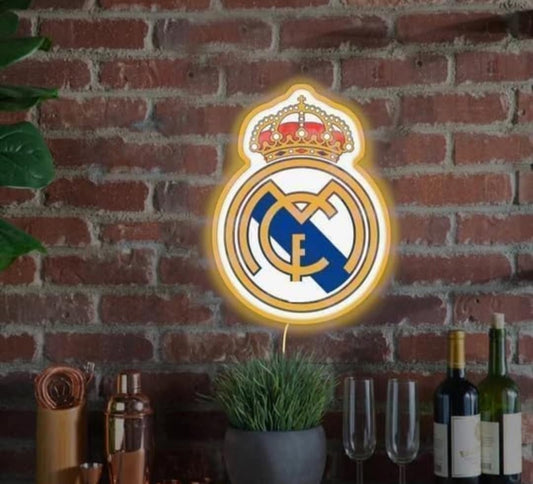 SOLOLED Real Madrid Escudo Iluminado, Emblema Deportivo Decorativo, Azul y Blanco con Corona Dorada, regaló, futbol,liga medidas 40 x 30 cm metacrilto vinilo neon led