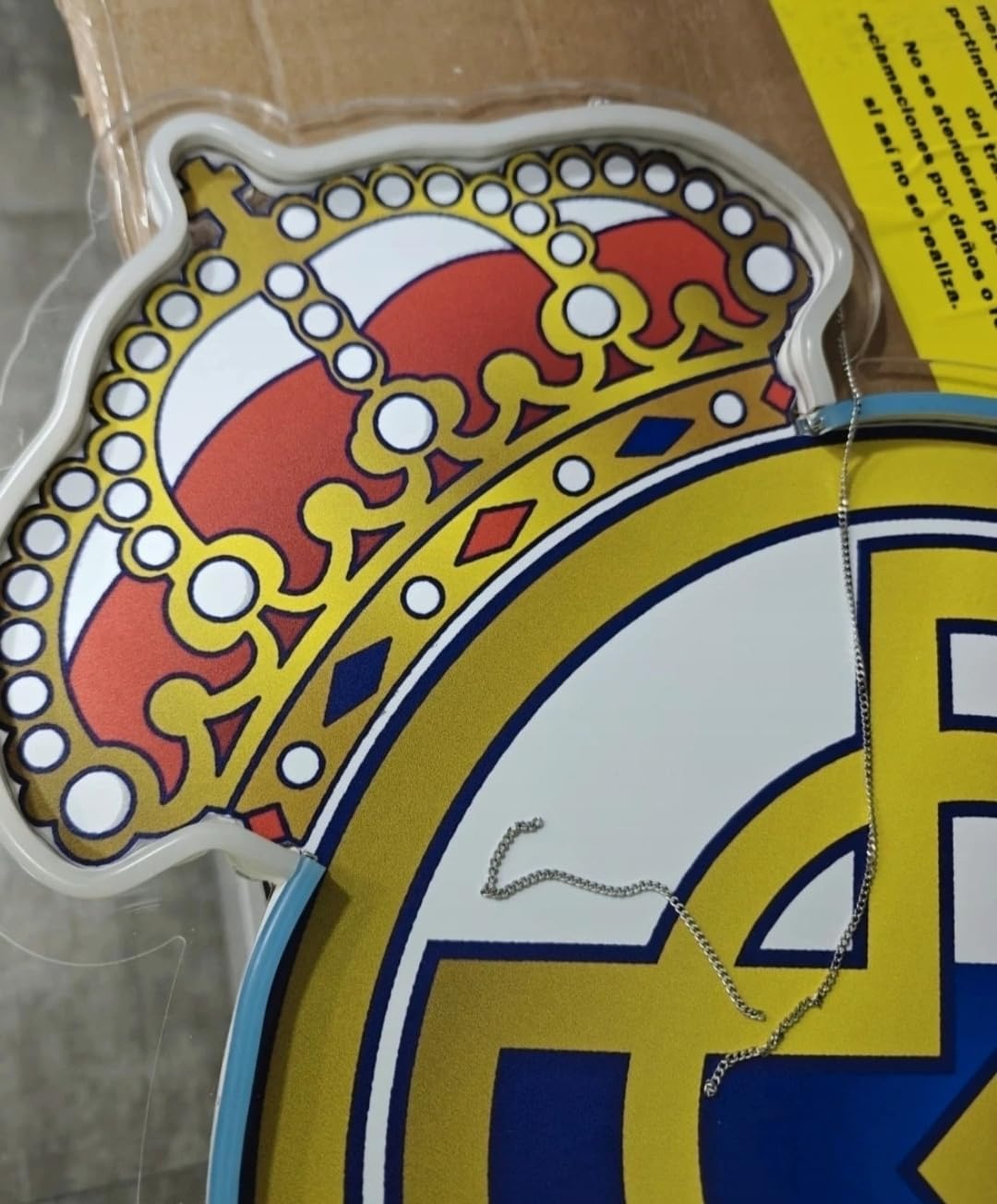 SOLOLED Madrid Escudo, Deportivo con Corona, Emblema de Fútbol,vinilo,metacrilato, neon led medidas 40x30 cm liga de futbol