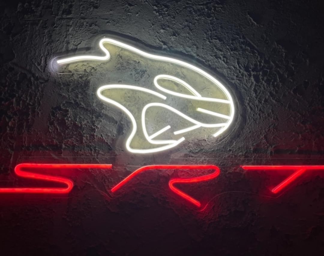 Neón led personalizado con logotipo similar al acabado - Cartel personalizable parecido a coches de serie.