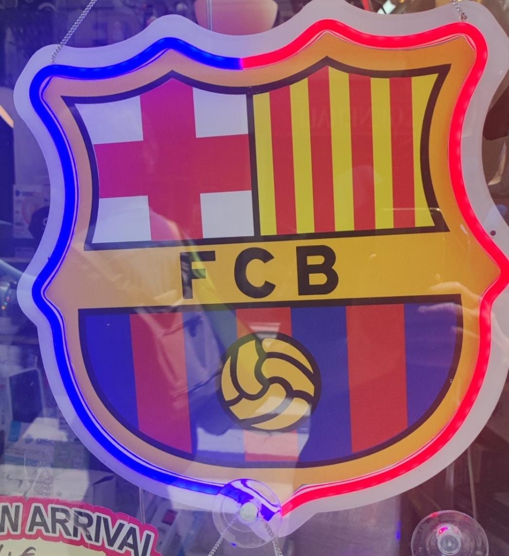 16 escudos Pantalla metacrilato y vinilo con neón LED de Bar Deportivo, Logo Iluminado de la lga de futbol, elige un escudo con el número