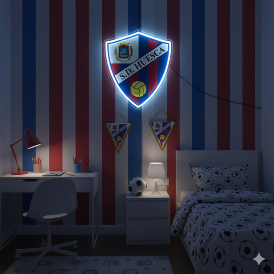 Escudo de futbol liga 2º division del Club HUESCA, Diseño con medidas metacrilato 40x35cm aproximadamente dependiendo el diseño del escudo con neon led,metacrilato y vinilo color.Alimentacion 12v,cable 2m y cadena para colgar en pared incluido.