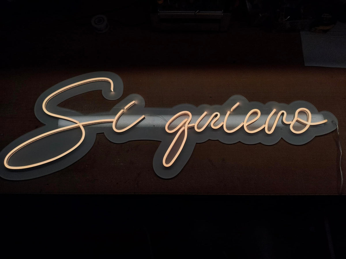SOLOLED Letrero Luminoso LED Neón "Si Quiero" – Blanco Cálido, 70 x 30 cm, Base de Metacrilato, Regulable con Mando a Distancia, Ideal para Bodas y Eventos, Incluye Kit de Instalación