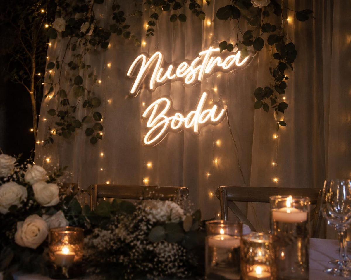Letrero LED Neón Blanco 'Nuestra Boda' para Decoración de Bodas, Iluminación Decorativa 60cm aproximadamente
