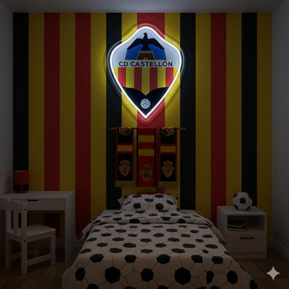 Escudo de futbol liga 2º division del Club CASTELLON , Diseño con medidas metacrilato 40x35cm aproximadamente dependiendo el diseño del escudo con neon led,metacrilato y vinilo color.Alimentacion 12v,cable 2m y cadena para colgar en pared incluido.