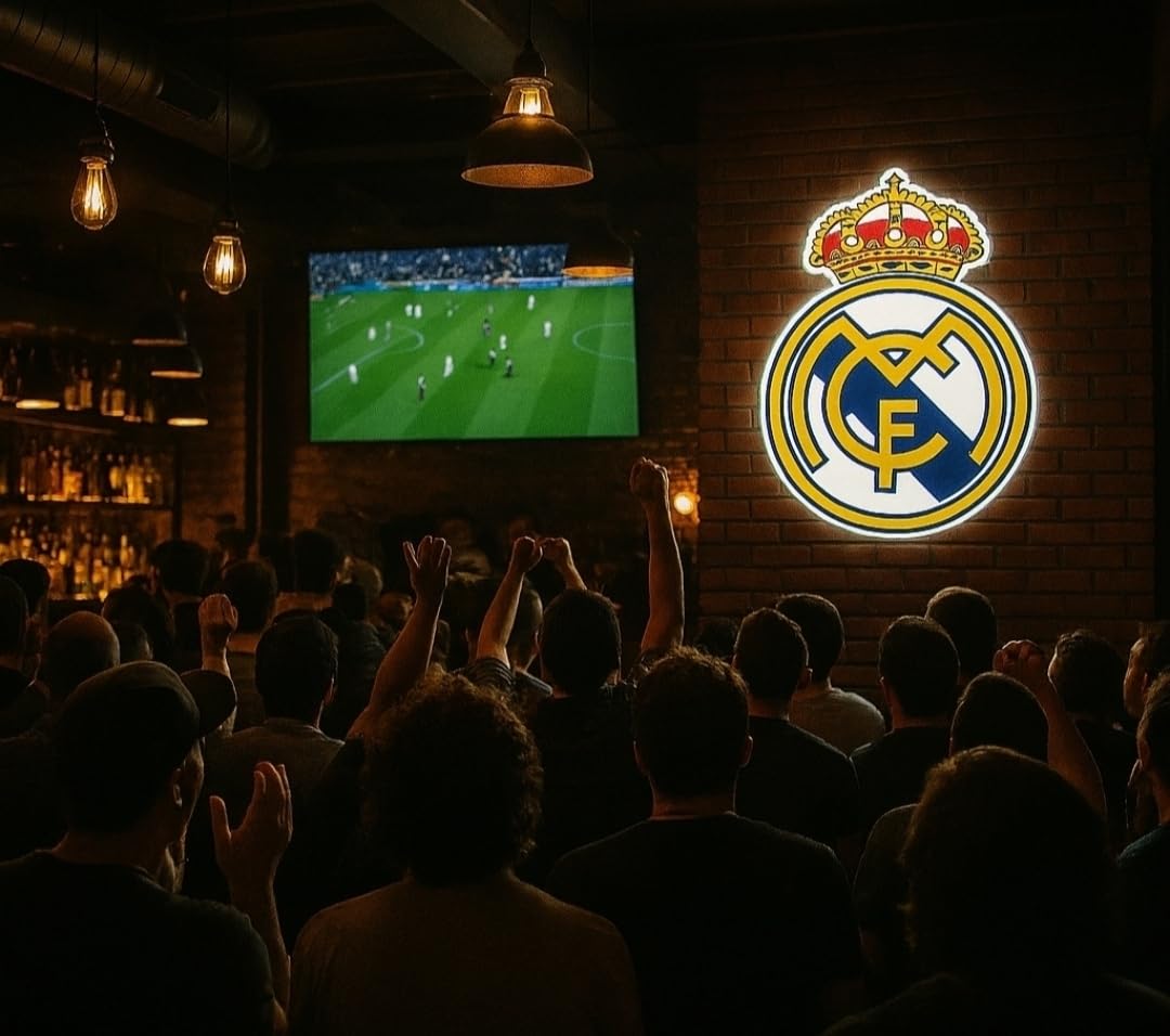 SOLOLED Colección de Escudos de Fútbol 16 escudos de la liga de futbol española vinilo,metacrilato y neon led De toda la liga de 1º división española de futbol solo inluido 1 escudo.