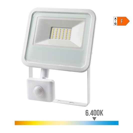 FOCO PROYECTOR LED CON SENSOR DE PRESENCIA 30 W, 2370 lm, 6400 K, LUZ FRÍA; 15,8 x 20 x 4,5 cm
