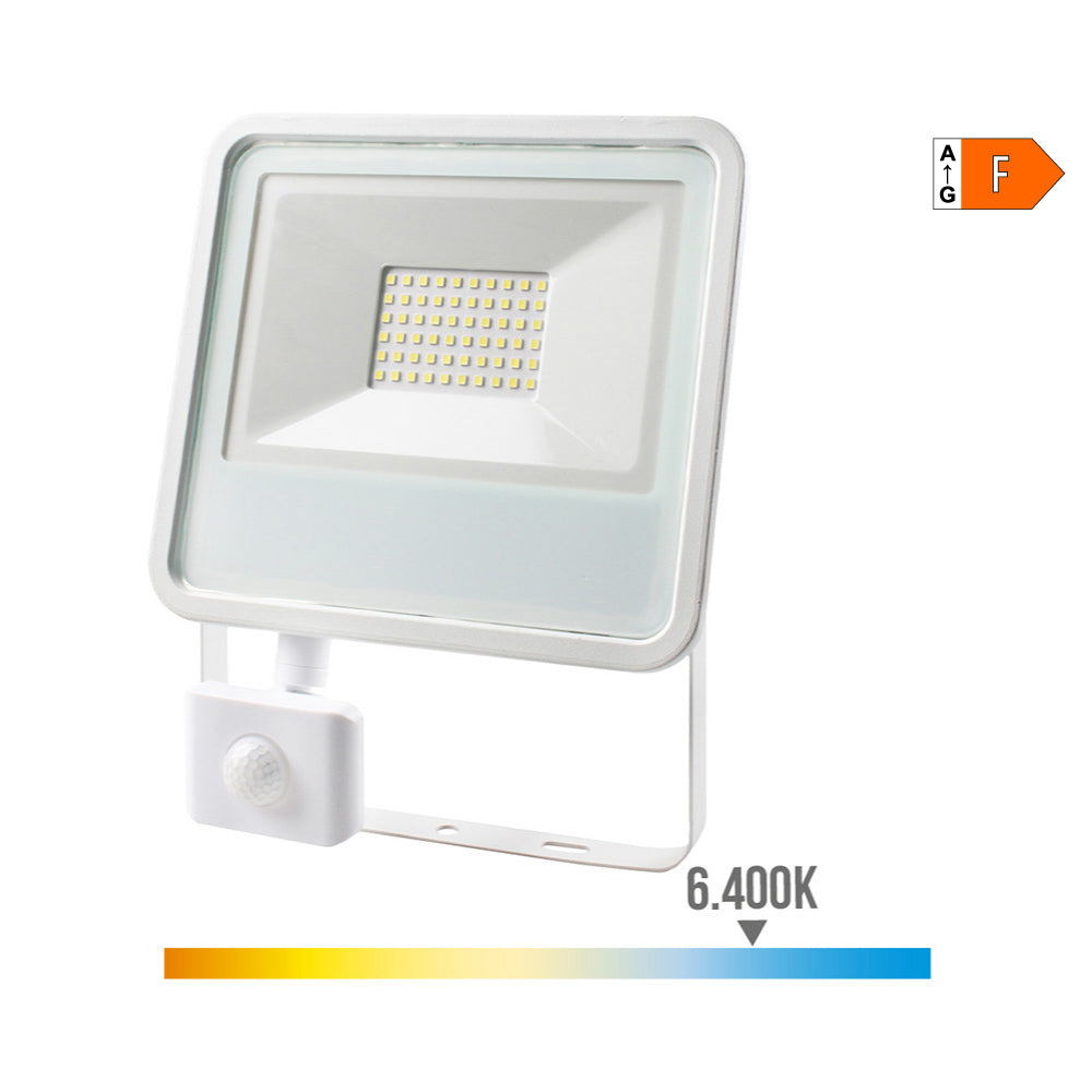 FOCO PROYECTOR LED CON SENSOR DE PRESENCIA 50 W, 4000 lm, 6400 K, LUZ FRÍA; 23,8 x 4,5 x 19,2 cm