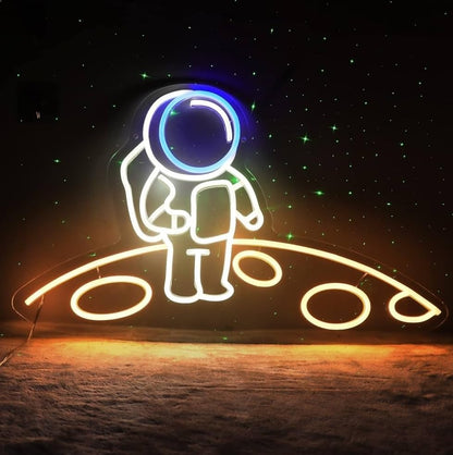 Letrero de neón de astronauta, gran astronauta de pie en el planeta para sala de juegos, decoración de pared para habitación espacial, regalos de cumpleaños, tamaño medidas 60x38cm 12 v