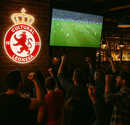 Cultural Leonesa escudo Pantalla neón LED de Bar Deportivo, Proyección de Fútbol en Vivo, Logo Iluminado, Ambiente de Pub