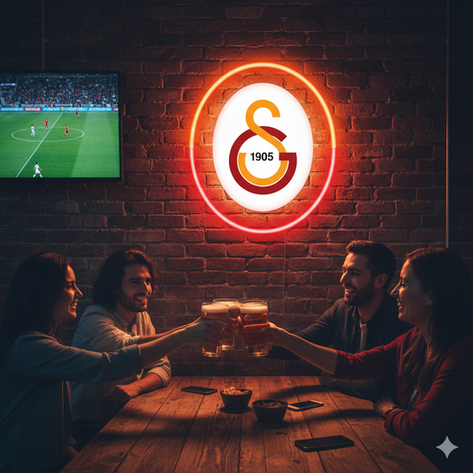 Escudo de futbol  Galatasaray Club, Diseño con medidas metacrilato 40x35cm aproximadamente dependiendo el diseño del escudo con neon led,metacrilato y vinilo color.Alimentacion 12v,cable 2m y cadena para colgar en pared incluido.