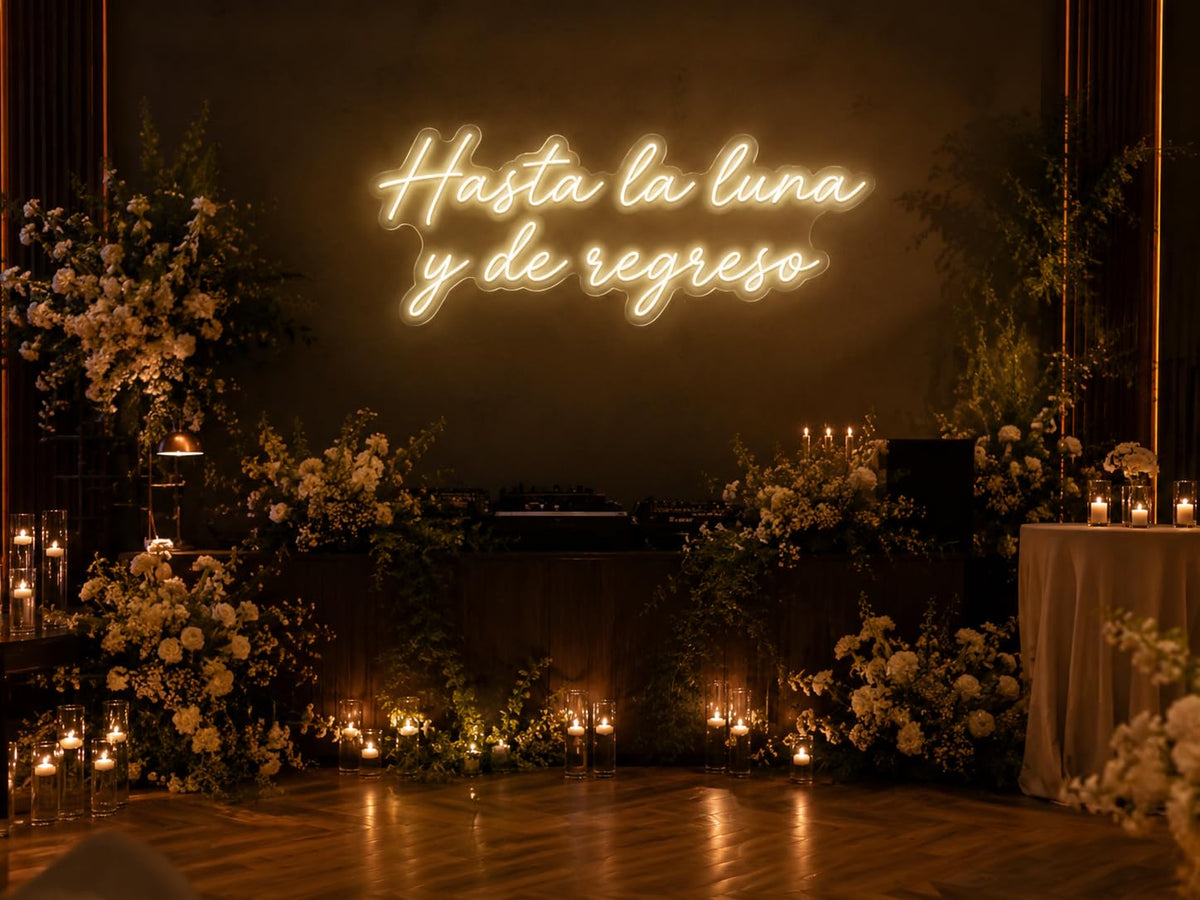 Letrero LED de Neón con Frase Hasta la Luna y de regreso Luz Decorativa 80l x 35an. centímetros, alimentador 12V, Luz Neon Para bodas y ceremonias.